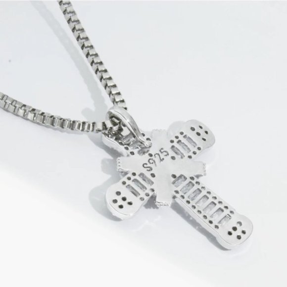 Cross Pendant CZ Zircon Crystal Necklace - Picture 6 of 9